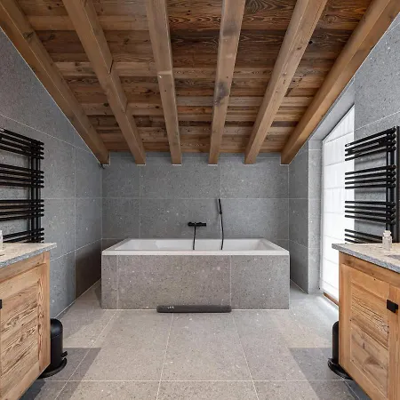 샬레 De Luxe Avec Piscine Et Sauna A - Fr-1-562-49